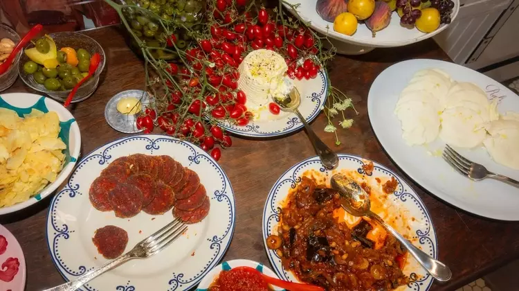 A Communal Birthday Celebration: The Vitagliano Sisters' Aperitivo Hour