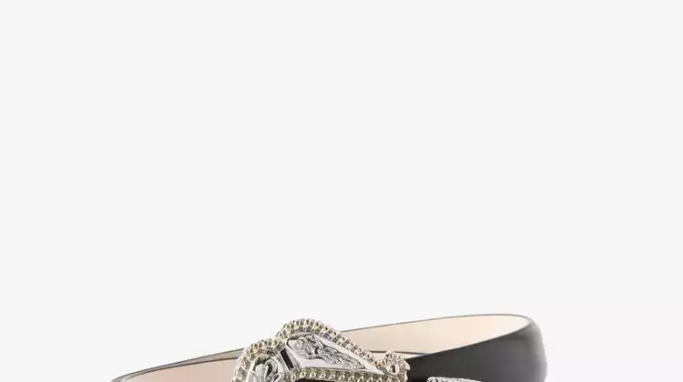 Autumn 2026 Accessory Trends: Elevating Personal Style
