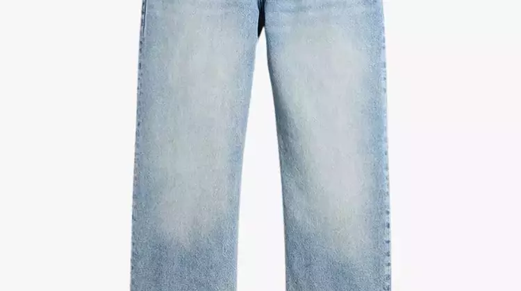 The Ultimate Guide to Men's Denim Trends: From Vintage Classics to Modern Innovations