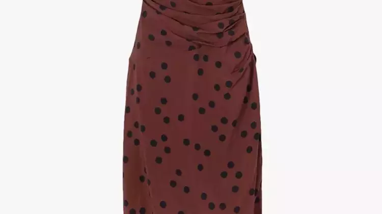 Elevate Your Autumn Wedding Style: A Guide to the Season's Top Trends