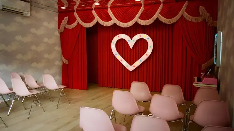 Sure Thing Chapel: A Quirky New York City Wedding Experience