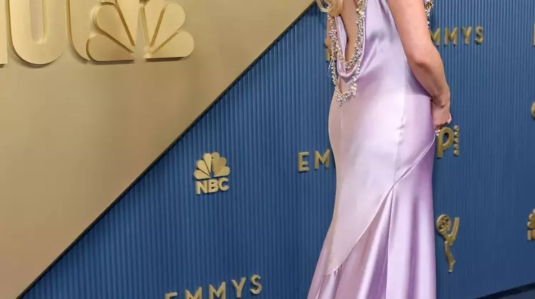 Sarah Pidgeon Channels Carolyn Bessette-Kennedy's Style at the Emmys