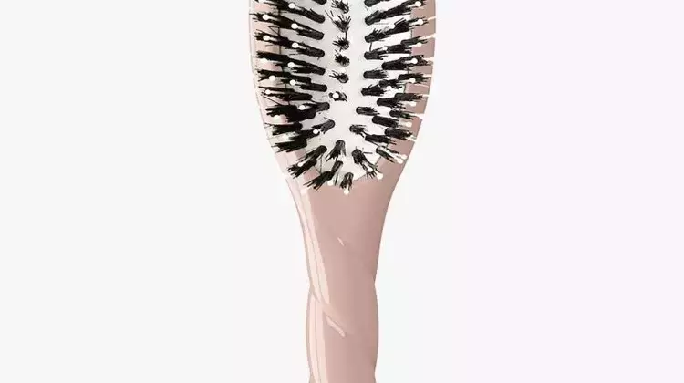 The Ultimate Guide to Brushes for Fine Hair