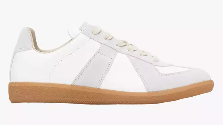 The Ultimate Guide to Men's Luxury Sneakers: Style and Comfort Combined